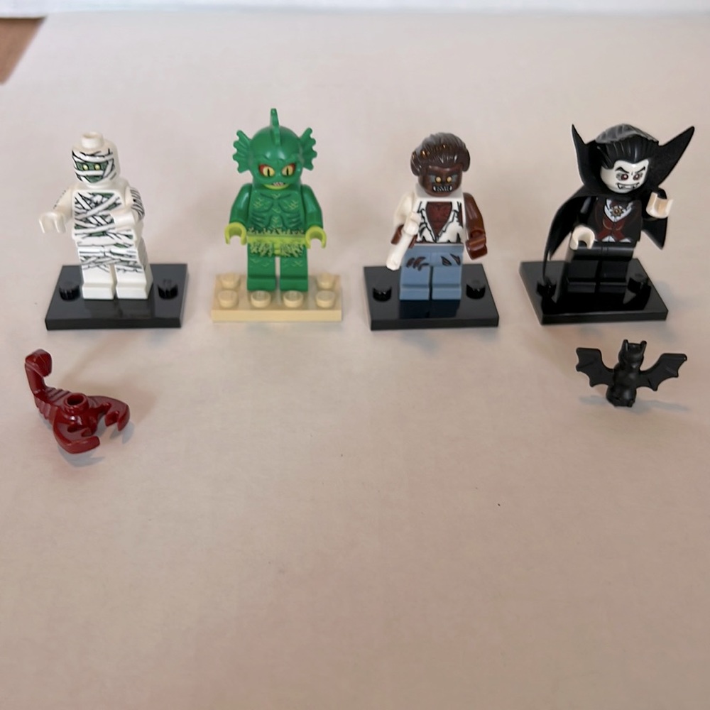 Lego mini figure lot